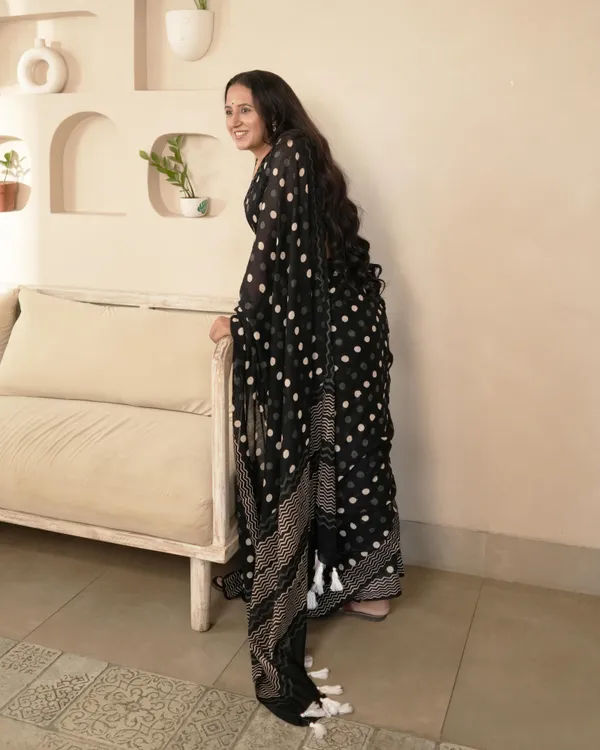 Multicolour_Cotton_Polka_Moonga_Hblock_Print_Saree_With_Tassels_For_Women